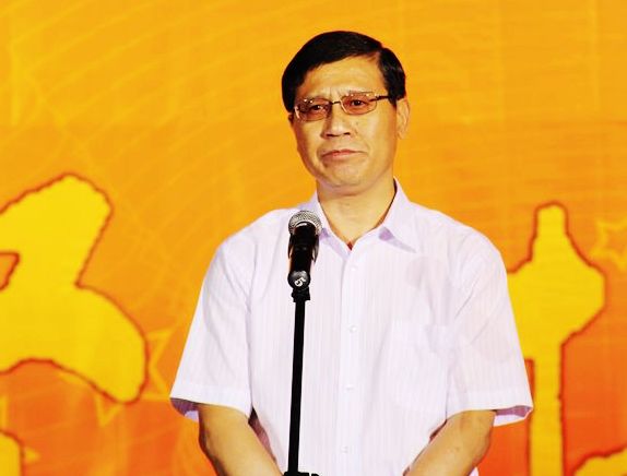 安徽大学党委副书记,安徽大学江淮学院董事会副董事长李仁群,安徽大学